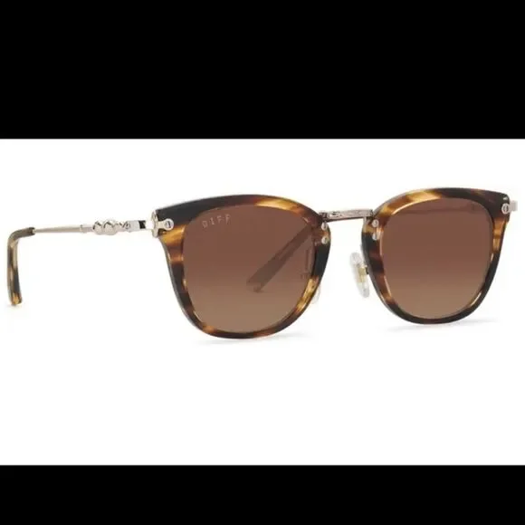 Gryffindor Unisex 46mm Polarized Sunglasses by 
DIFF  NWT Collectors Series - Picture 6 of 17